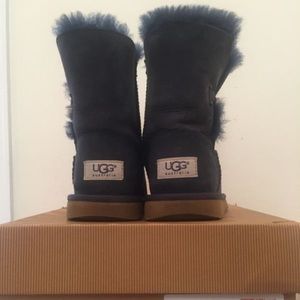 Bailey button UGGS